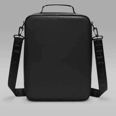 Jordan シューズケース ブラック L ほぼ新品！ NIKE公式】ジョーダン ザ コレクターズ シューズ ボックス (13L